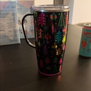 Swig 22oz Christmas Travel Mug